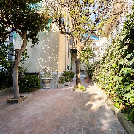 Alessandra- Comfort E Spazio A Naples