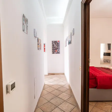 Alessandra- Comfort E Spazio A *